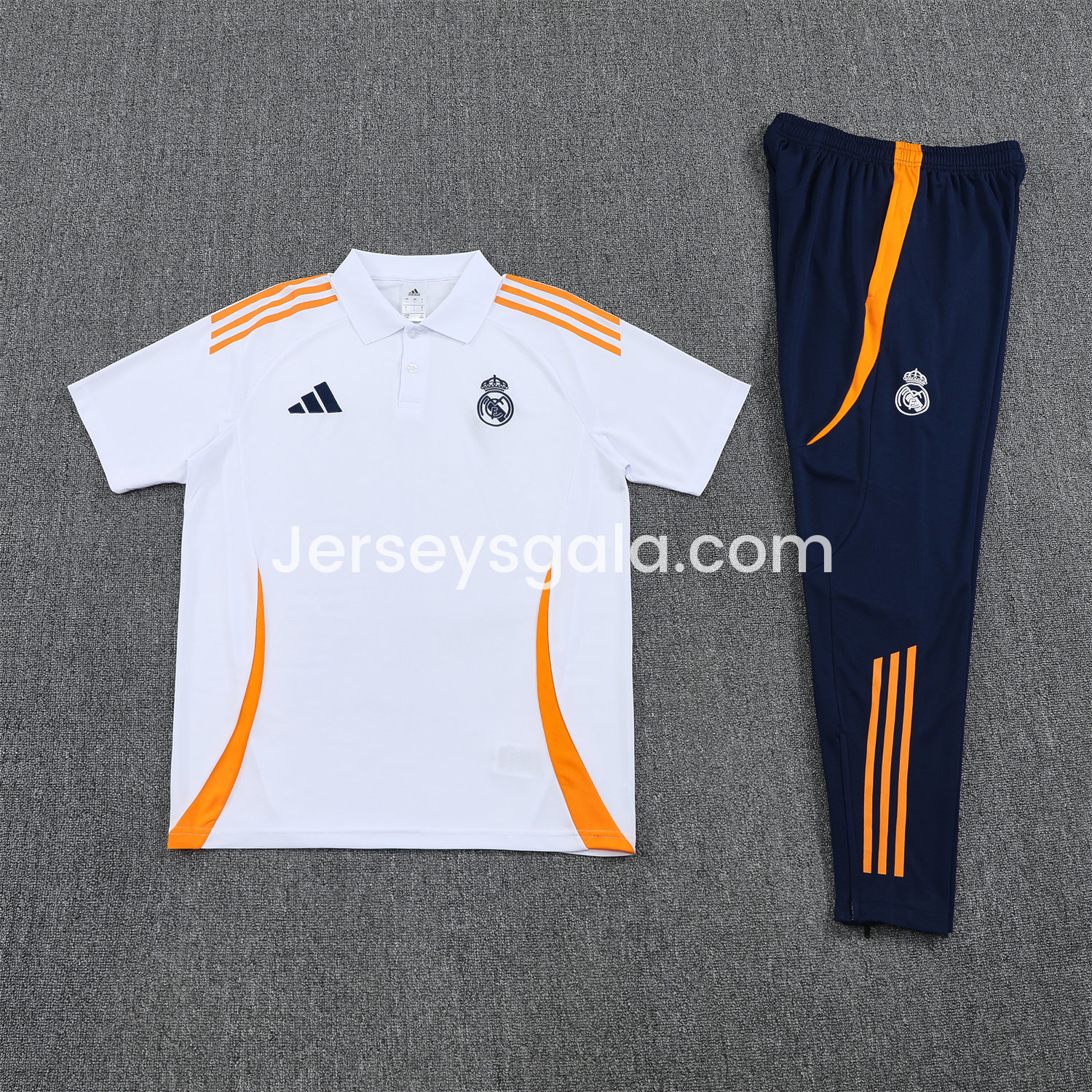 Real Madrid 25-26 POLO Short-Sleeve Training Set - White Top and Deep Blue Pants - JerseysGala