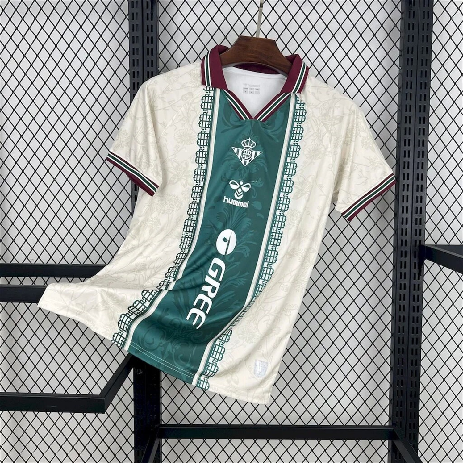 Real Betis 25-26 Green Vertical Stripes with White Flower Pattern Special Jersey - Fans Versione Stripe Special Edition Jersey - Fans Version - JerseysGala
