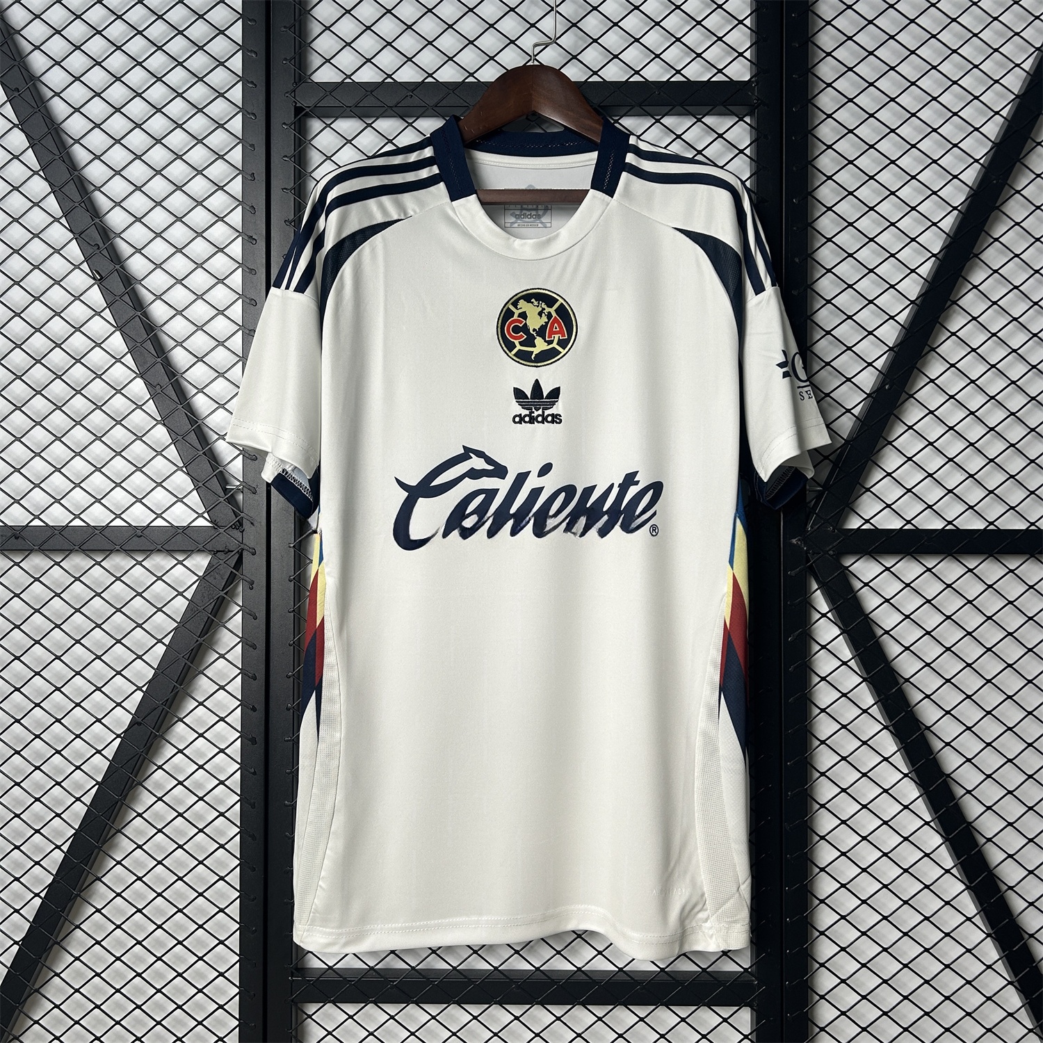 Club América 25-26 White Throwback Trefoil Special Edition Jersey - Fans Version - JerseysGala