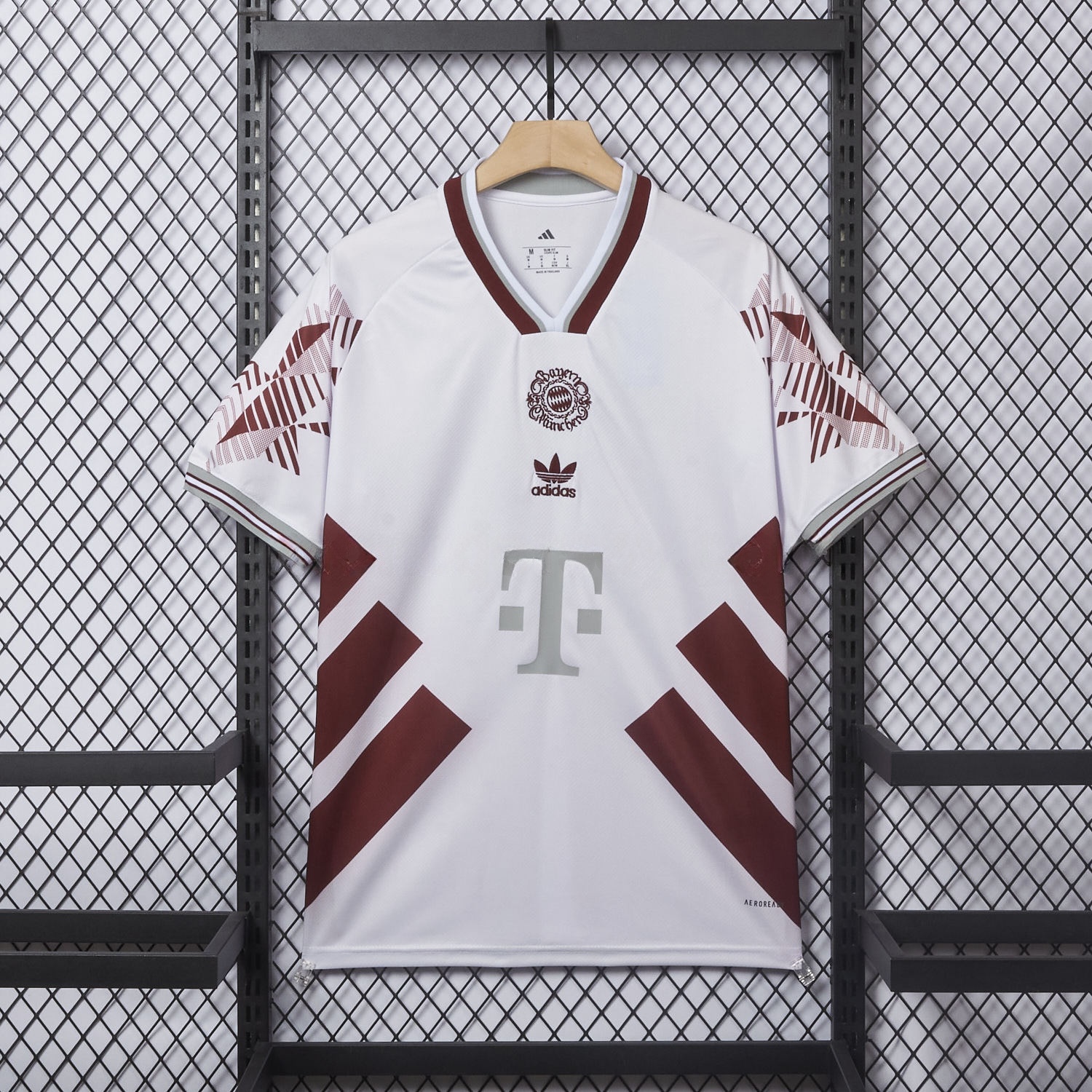 Bayern Munich 25-26 Throwback Trefoil Red Stripe White Special Jersey - Fans Version - JerseysGala