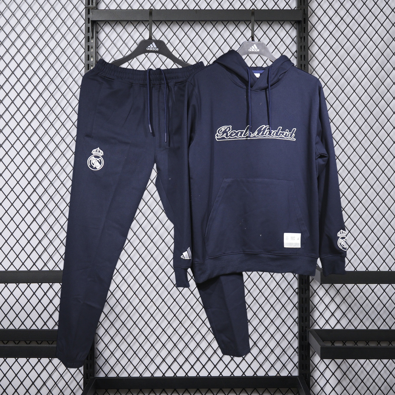 Real Madrid 25-26 Pure Color Training Hoodie Set - Deep Blue Hoodie and Deep Blue Pants - JerseysGala